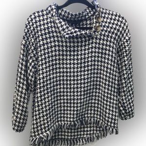 Zara Knit Houndstooth Sweater  with bottons.